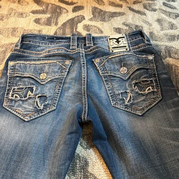 Rock revival jeans worn maybe 3 times - Picture 5 of 7